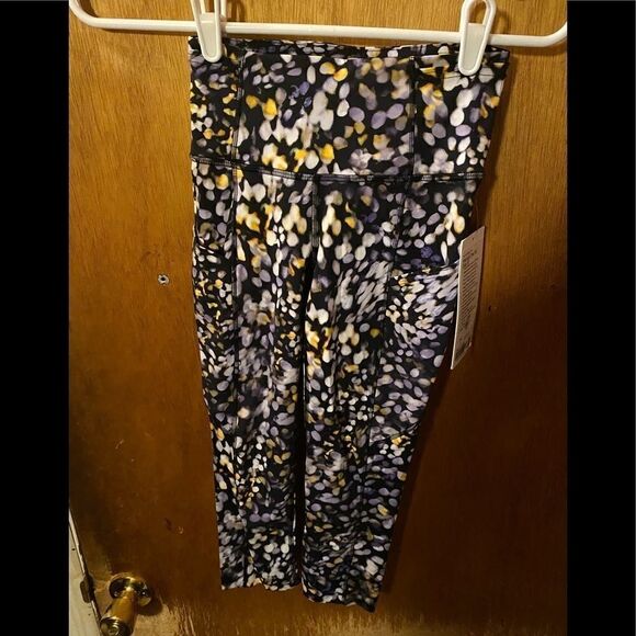 𝅺LULULEMON Fast and free HR crop 19” - Picture 1 of 3